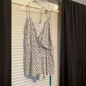 Patterned romper